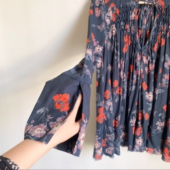 Free people Pebble Crepe So Fine Smoked Tunic Top - Picture 3 of 12